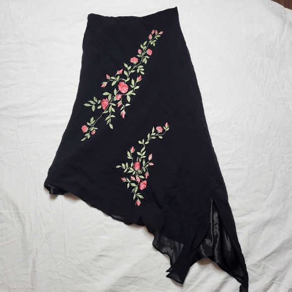 Anne Carson Silk Skirt - Picture 2 of 6